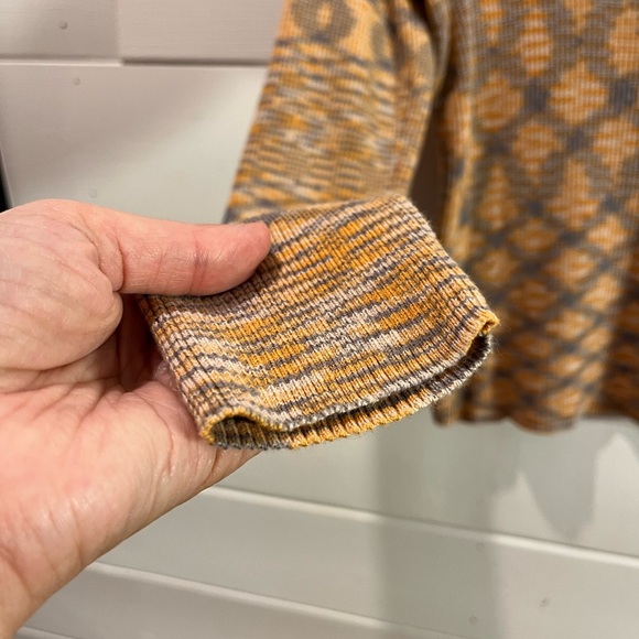 ❣️🧡URBAN OUTFITTERS - L - Geometric Turtleneck Top (NWOT) - Picture 4 of 8